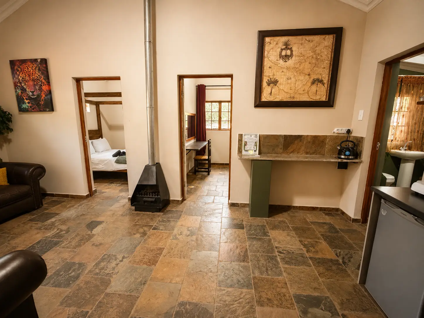 Firefly Cabin — photograph 13